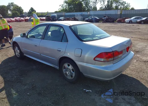 2002 Honda Accord 3.0 Ex z USA, uszkodzony, nr VIN 1HGCG16592A080981